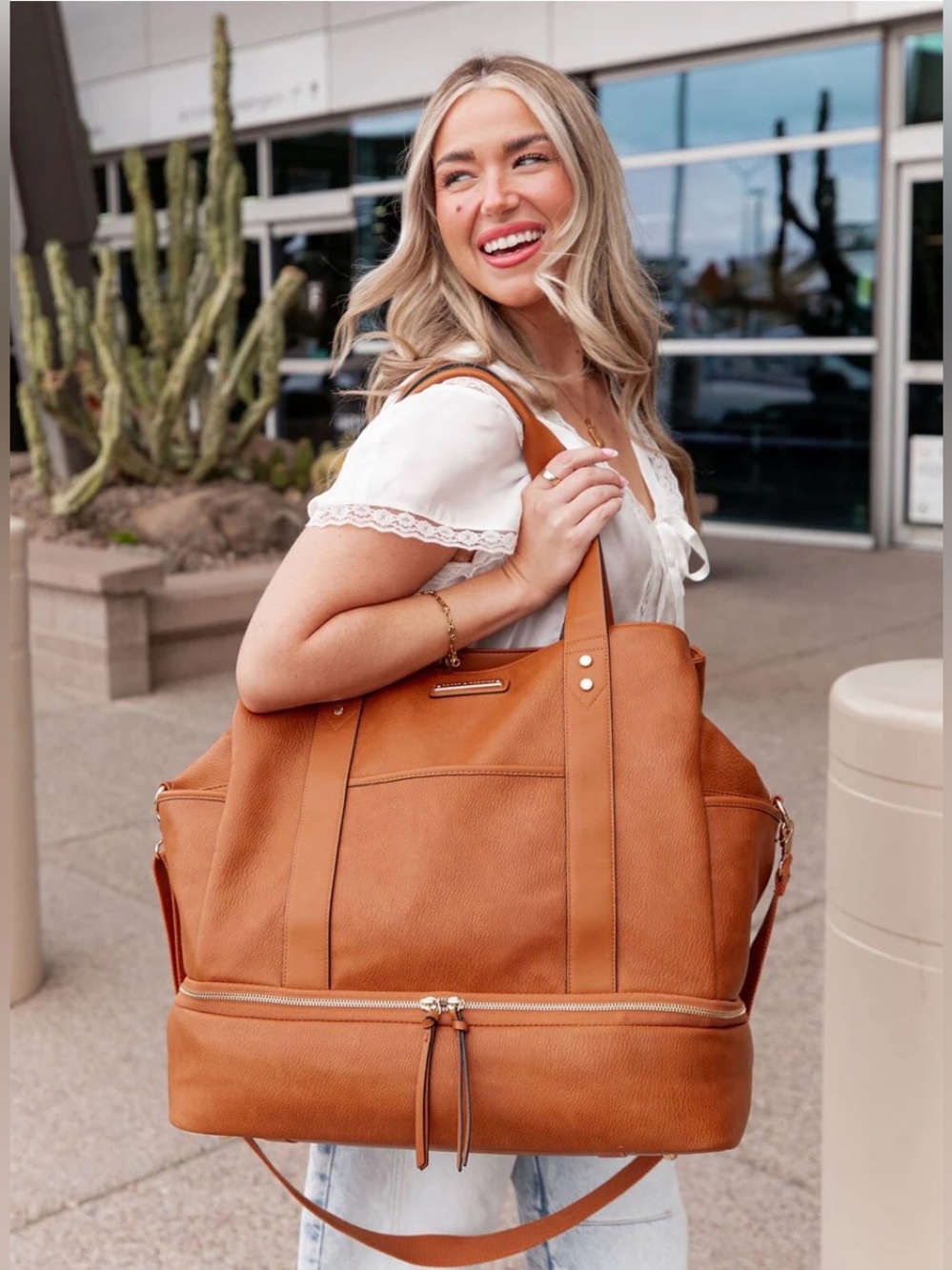 BNWT - Poppy & Peonies Voyageur bag in Cognac - Picture 13 of 14